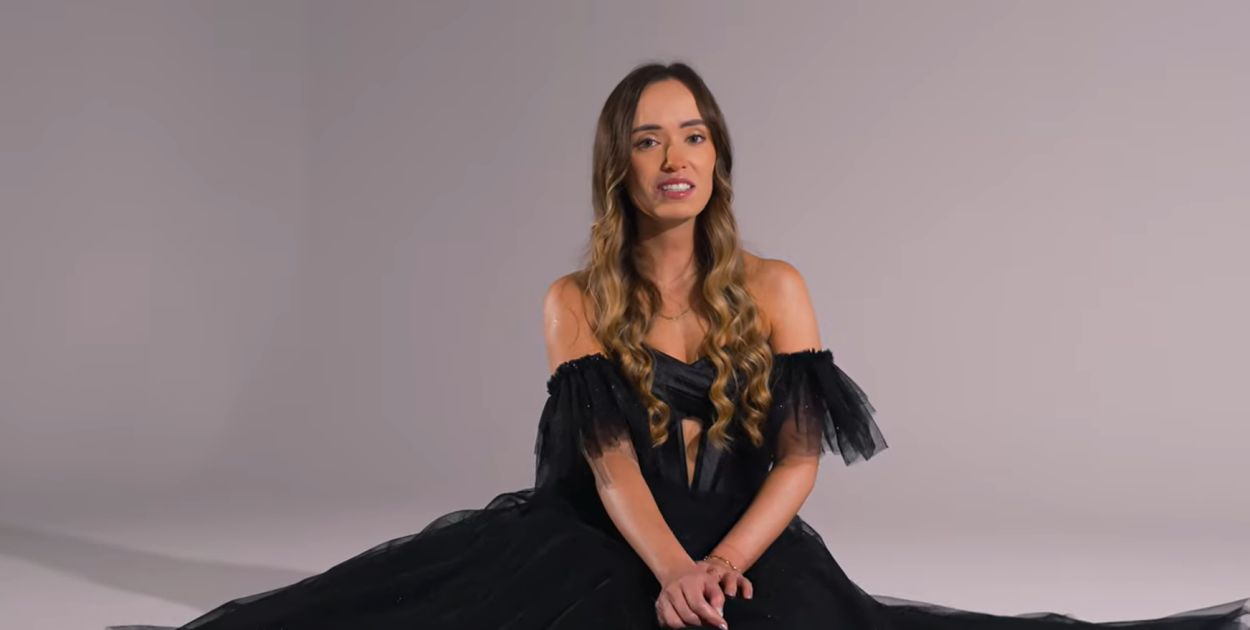 „Tak trudno pogodzić się” – osobisty utwór Karoliny Dziurdziewskiej