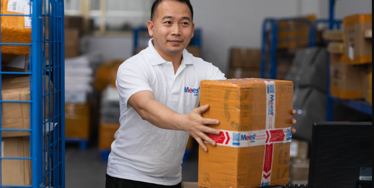 Masażery do twarzy jako produkt startowy dla sklepu internetowego