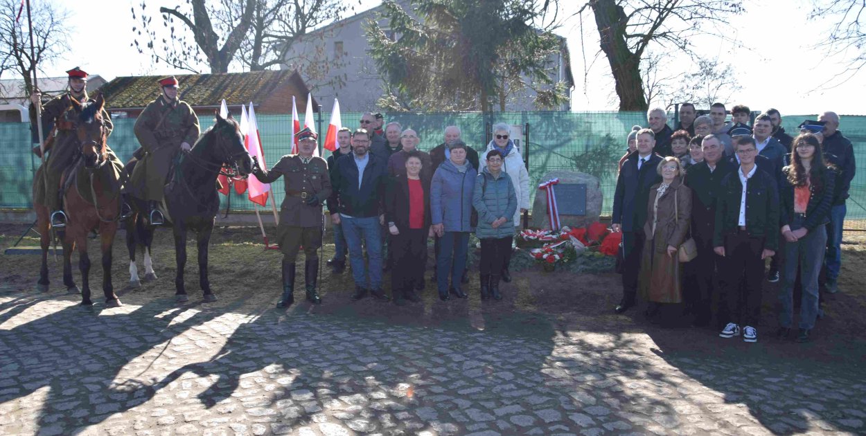 Generał Roman Abraham wrócił do Cieśli Małych [FOTO]