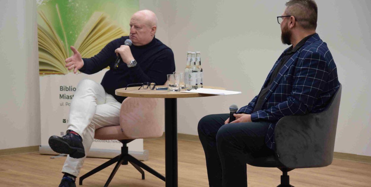 Maciej Siembieda mistrz thrillera historycznego z wizytą w Nekli [FOTO]