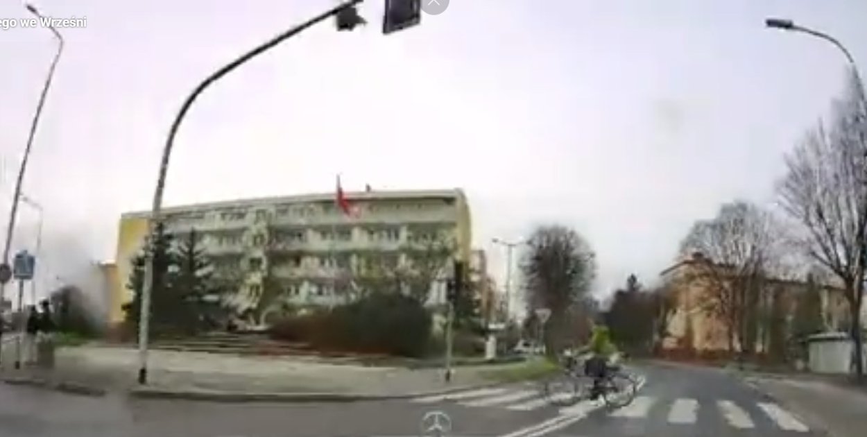 Rower vs pasy: Zasady gry na ulicach Wrześni [WIDEO]