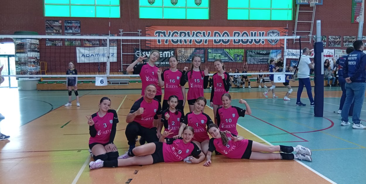 Siatkarki UKS Olimp z awansem do finału